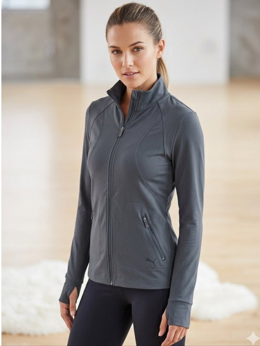 Puma Women's Active Thumbhole Full Zip Lightweight Jacket XS